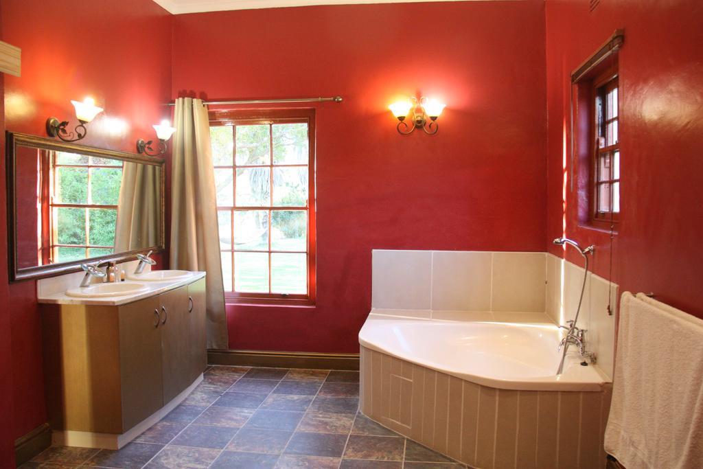 Calais Wine Estate Guest House Paarl Eksteriør bilde